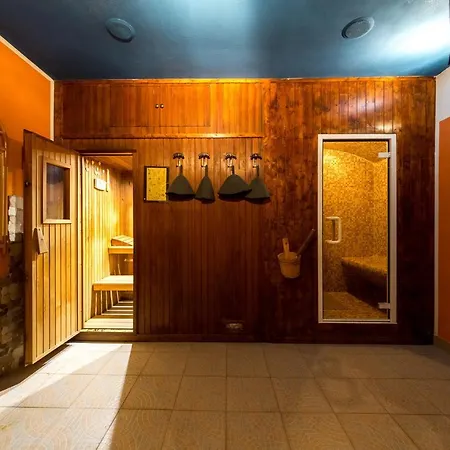 Hotel Canarino 3*