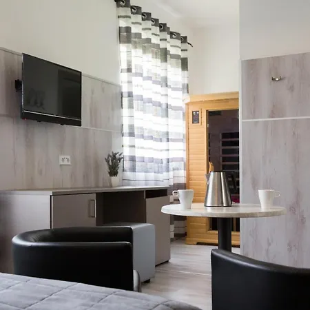 Canarino Hotel